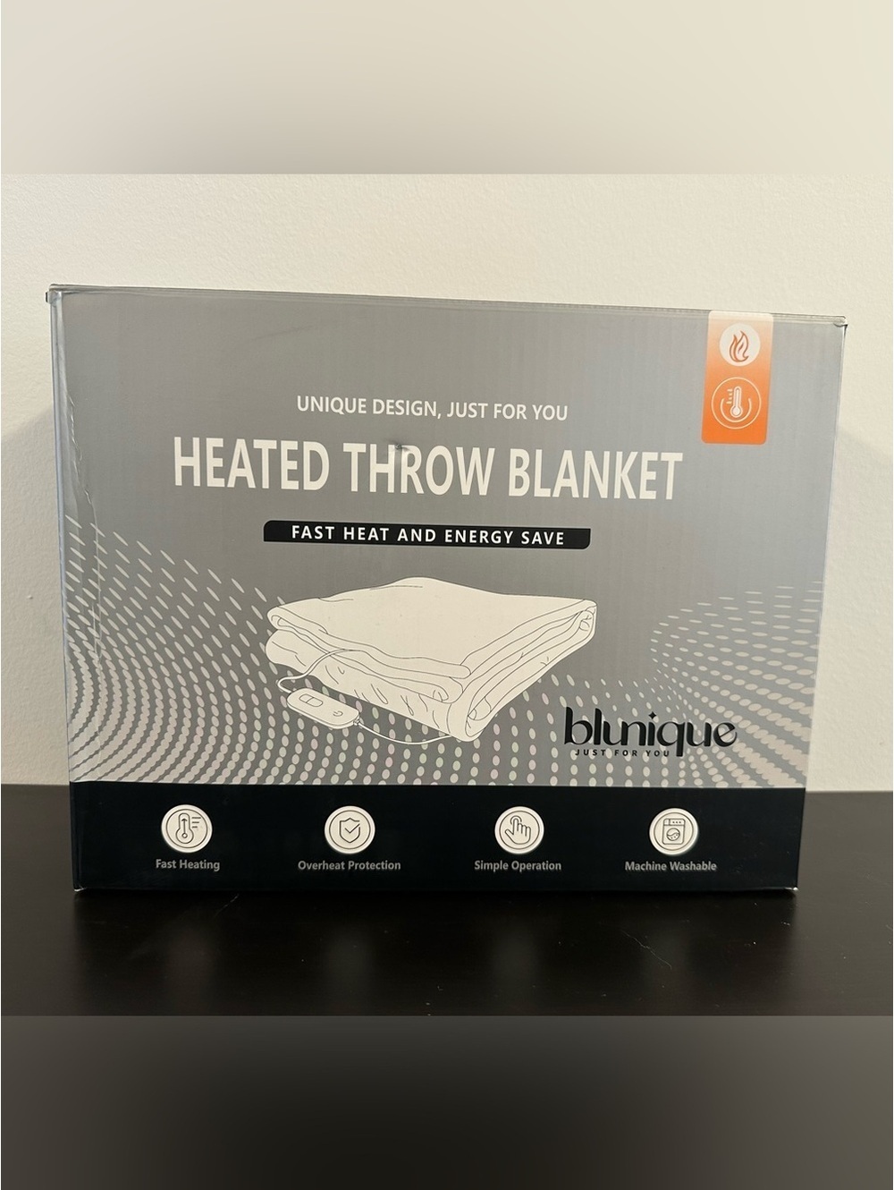 Heated Throw Blanket – Brand New